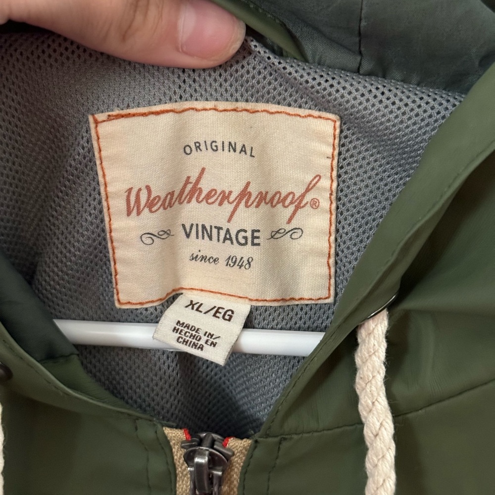 Rain jacket - Picture 3 of 3